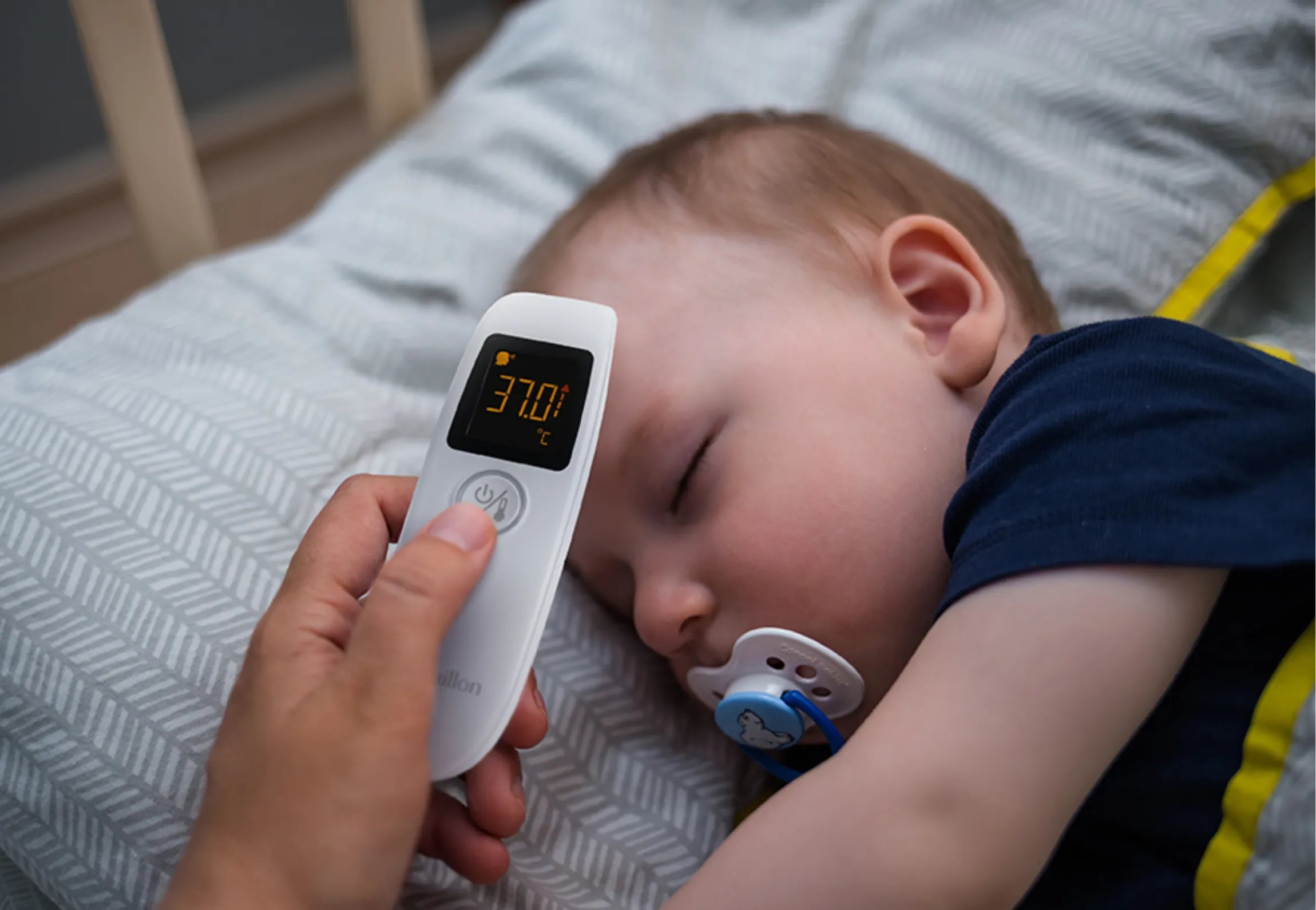 Thermomètre infrarouge sans contact THERMO CONTROL mise en situation