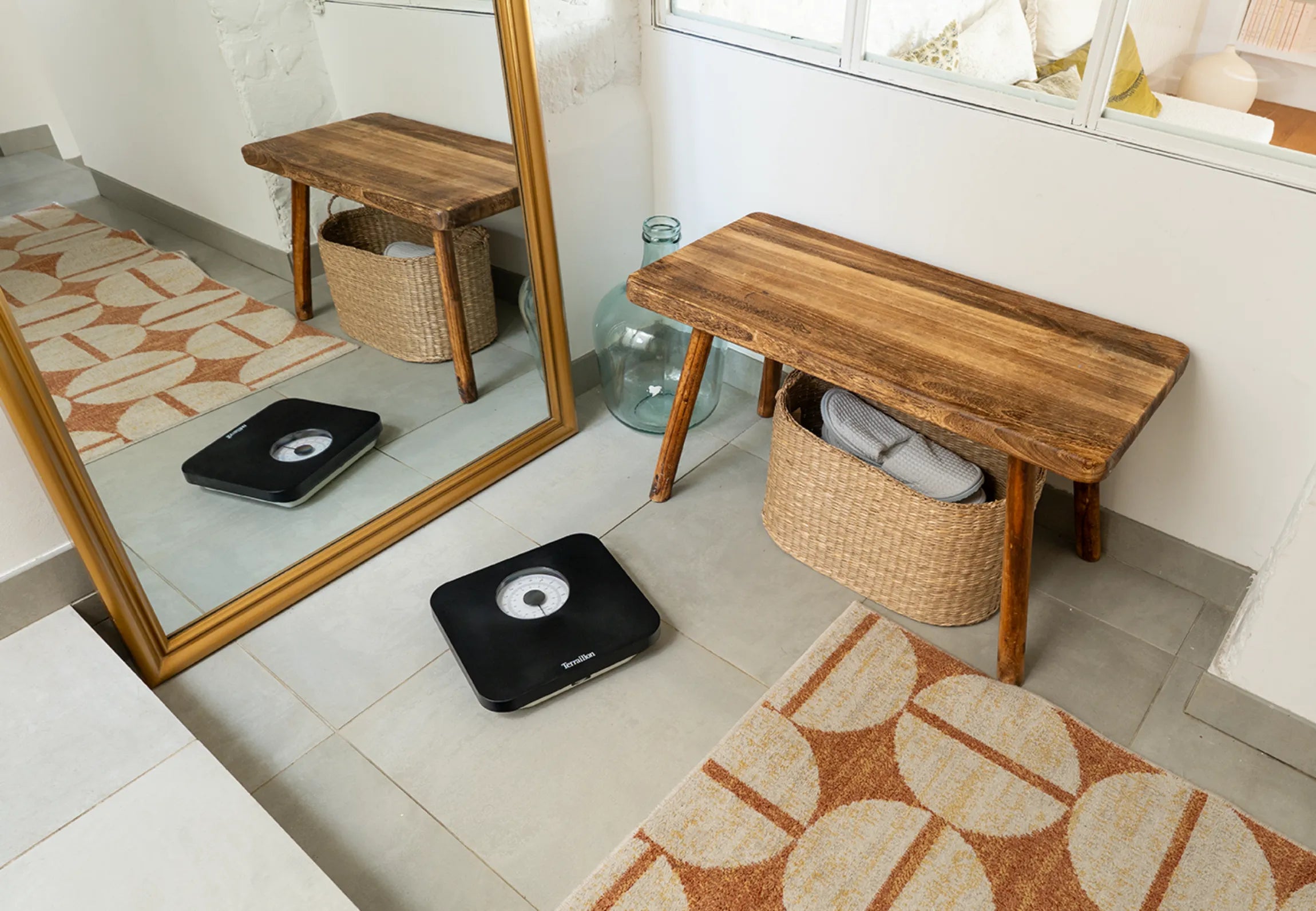 Pèse-personne mécanique NAUTIC Black design classique noir robuste vue de haut 